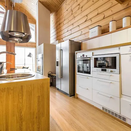 Paeijaenteen Helmi 1 *